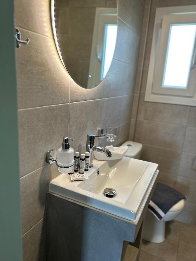 Calliopes By The Sea Boutique Suites Παραλία Διονυσίου Εξωτερικό φωτογραφία