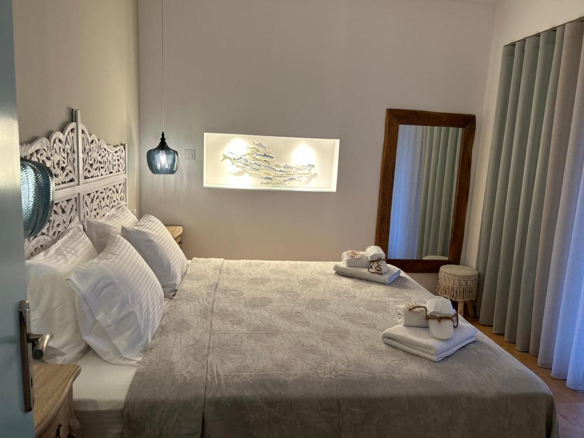 Calliopes By The Sea Boutique Suites Παραλία Διονυσίου Εξωτερικό φωτογραφία