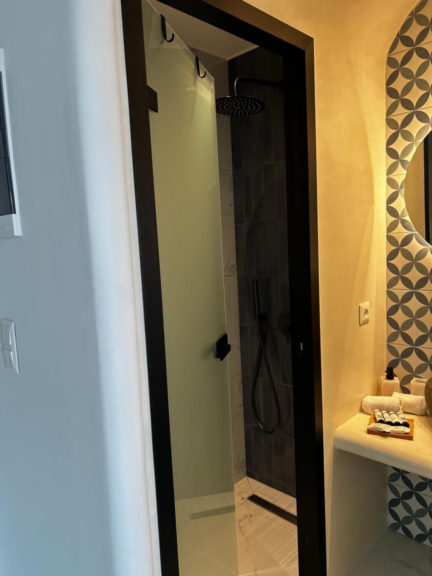 Calliopes By The Sea Boutique Suites Παραλία Διονυσίου Εξωτερικό φωτογραφία